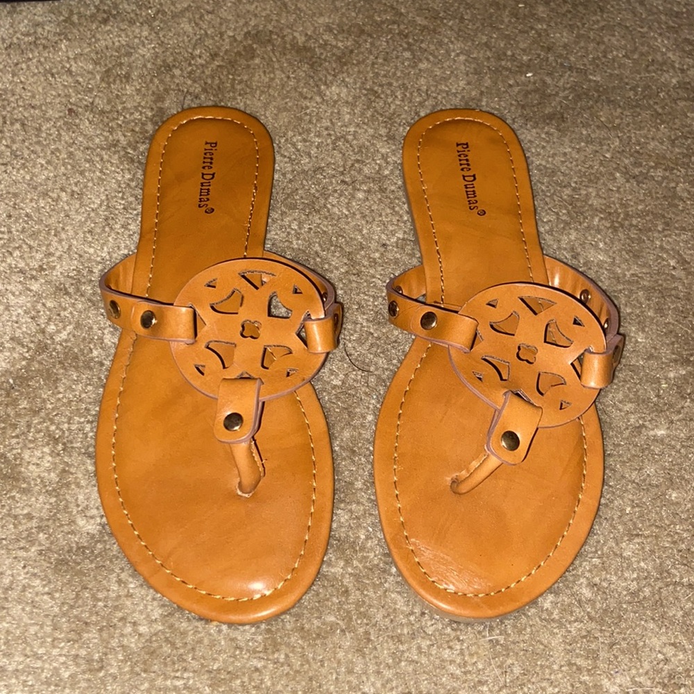 Sandles